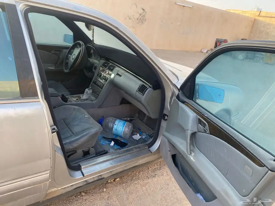 مرسيدس ام عيون للبيع قطع غيار 4