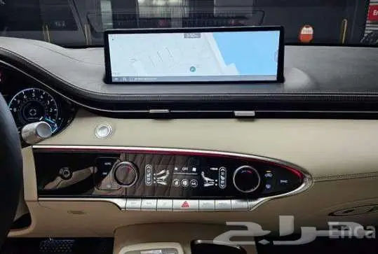 جينيسيس GV70 2023 10