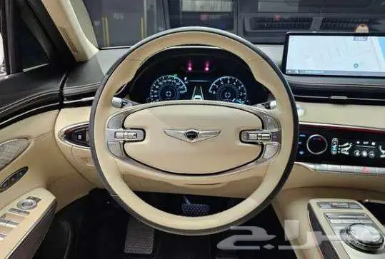 جينيسيس GV70 2023 8