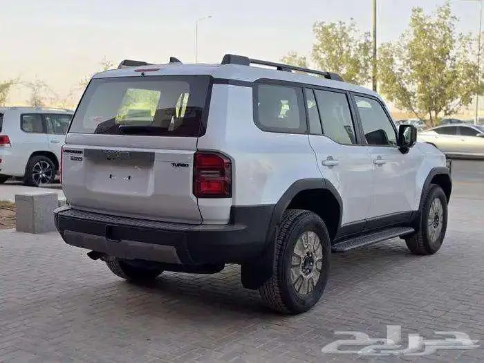 تويوتا برادو txl-2 بنزين 2025 معتمدين عند اغلب البنوك 4