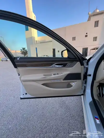 بي ام دبليو 740 كات M دايموند 26