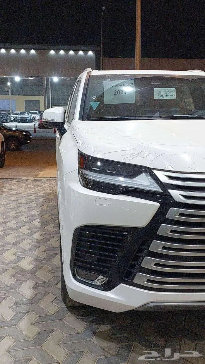 لكزس LX600 BB 2025 سعودي داخلي جملي 18