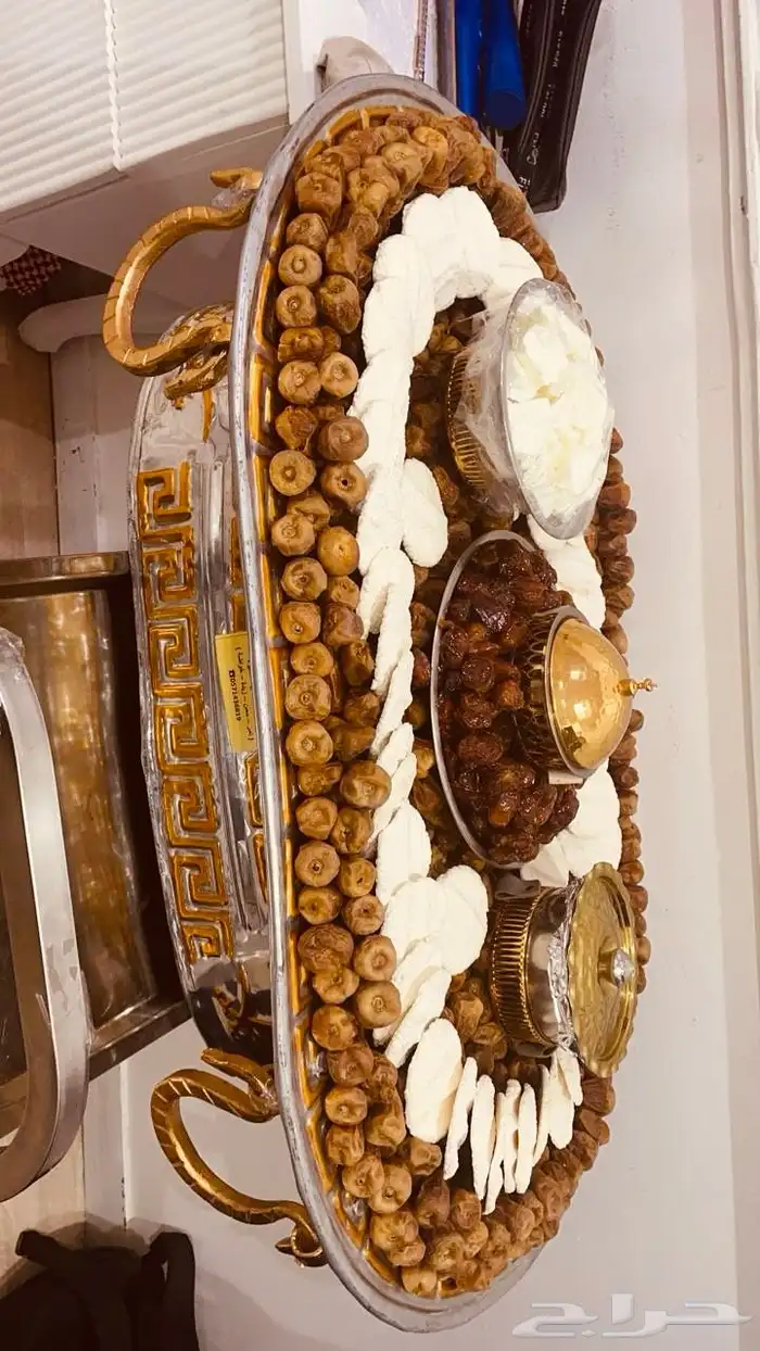 تجهيز صواني تمر ومضير وسمن 12