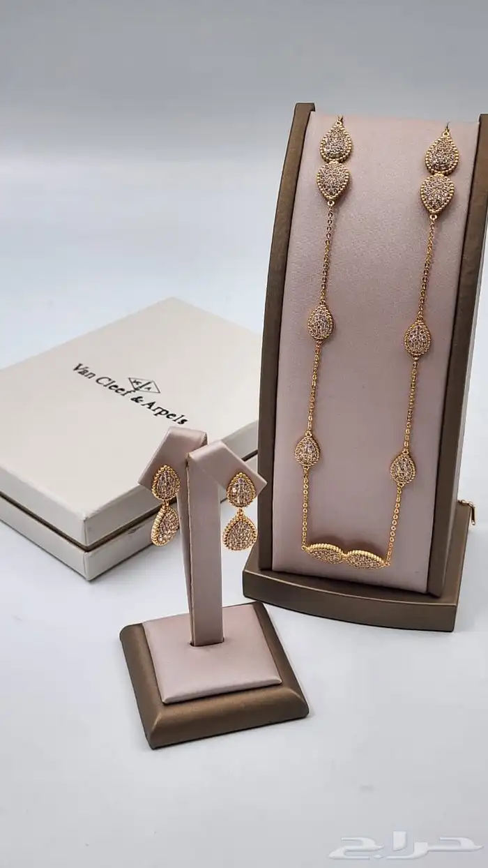 اكسسوارات ماركات عالميه درجه اولى للجنسين 38