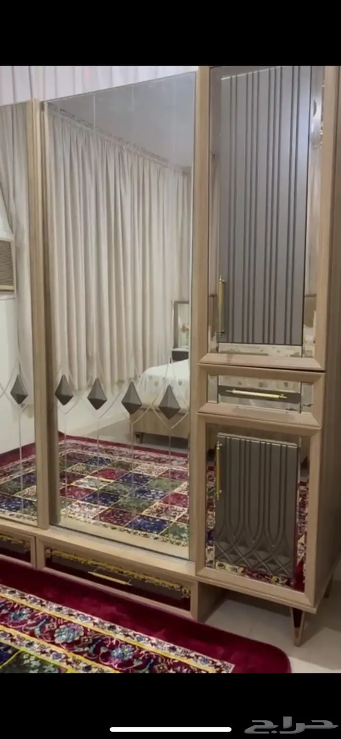 غرفة نوم كاملة شبه جديدة للبيع  نظافة عالية جدا  وبحالة جيدة 5