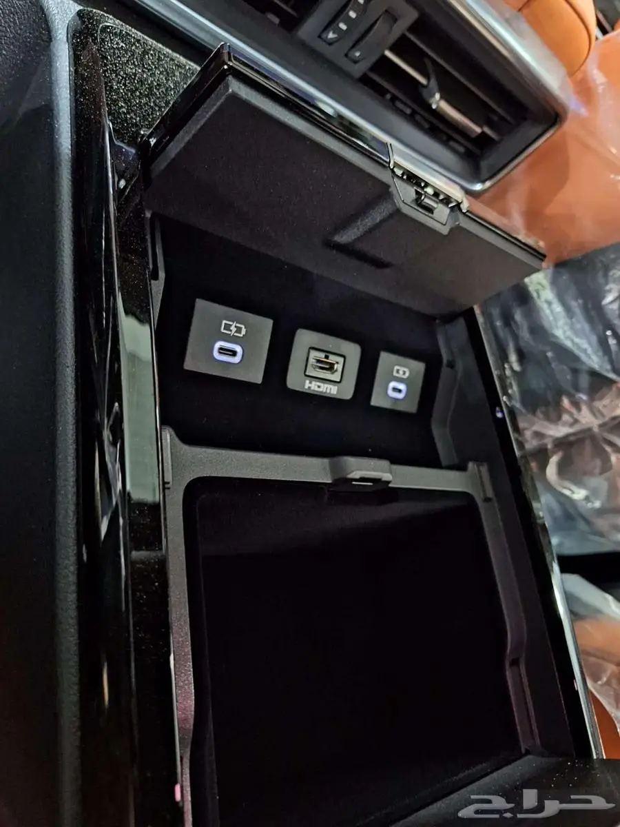 لكزس LX600 VIP 2025 كاش - أقساط 4