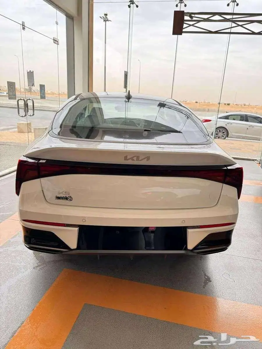 مفتاح شاشة K5 - 2.5L GL Fleet 2025 2