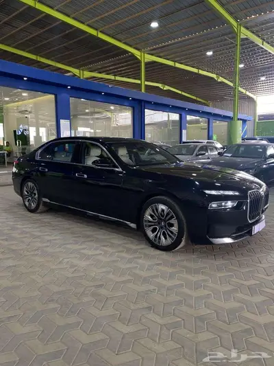 735i بي ام دبليو 2024 1