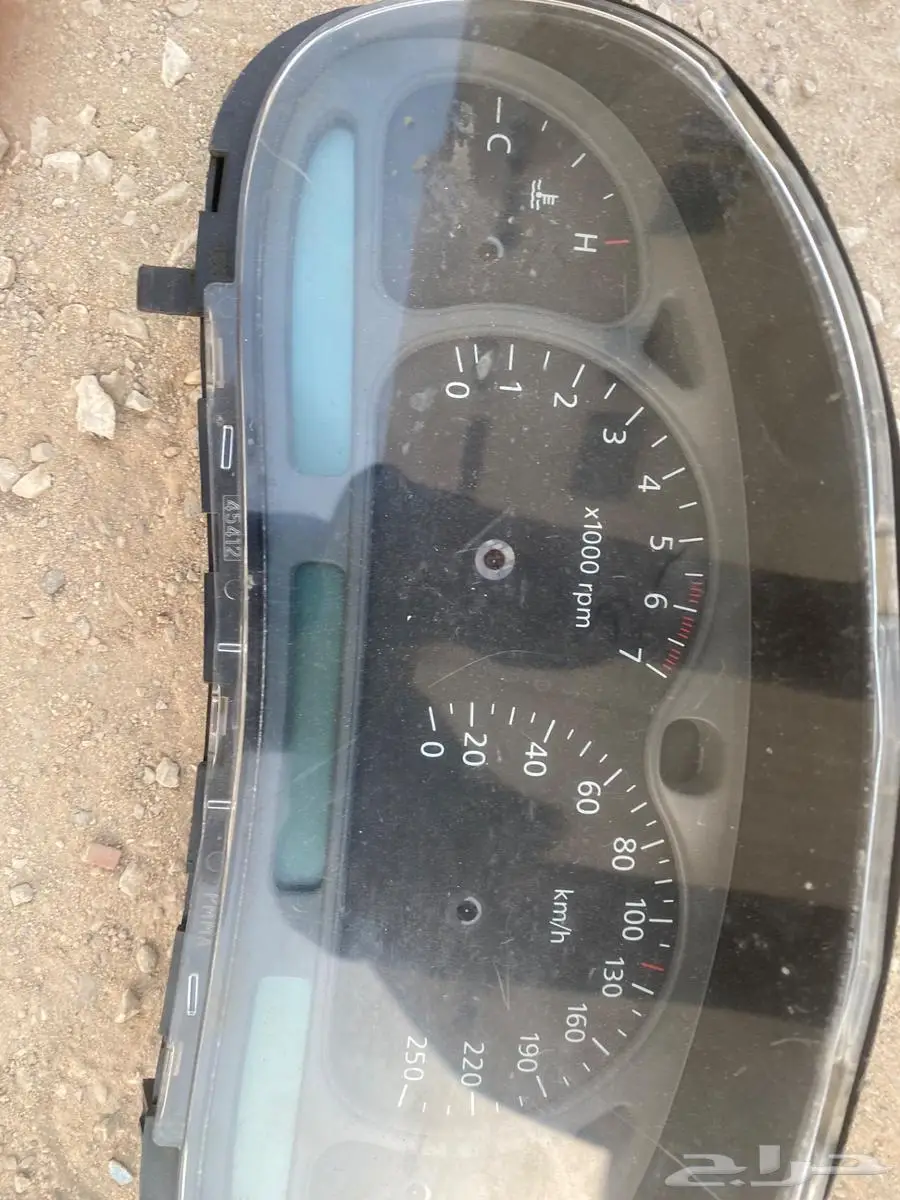 للبيع قطع كابرس من 2000 الى 2006 نفس ماهي واضحة بصورا 5