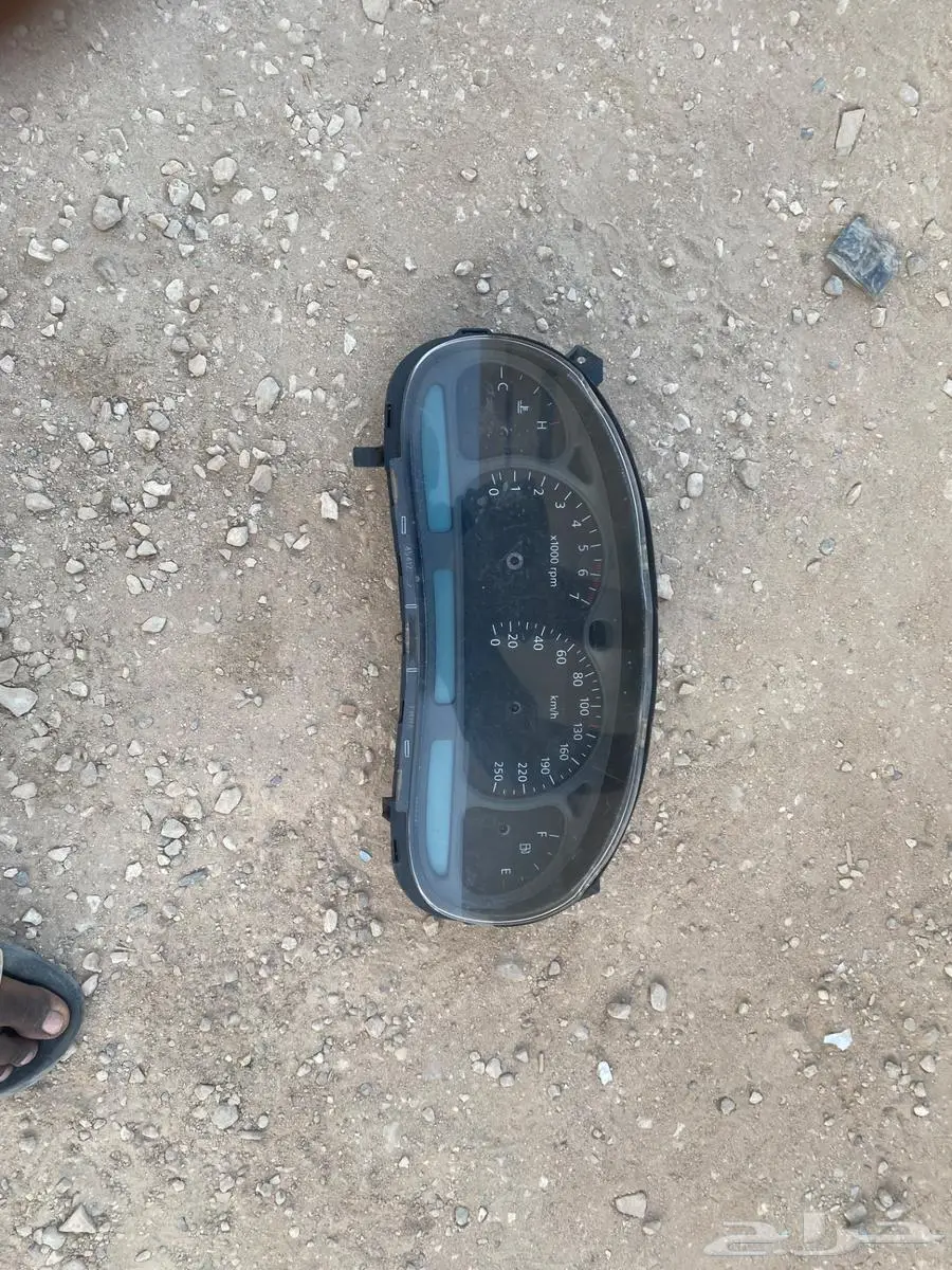 للبيع قطع كابرس من 2000 الى 2006 نفس ماهي واضحة بصورا 18