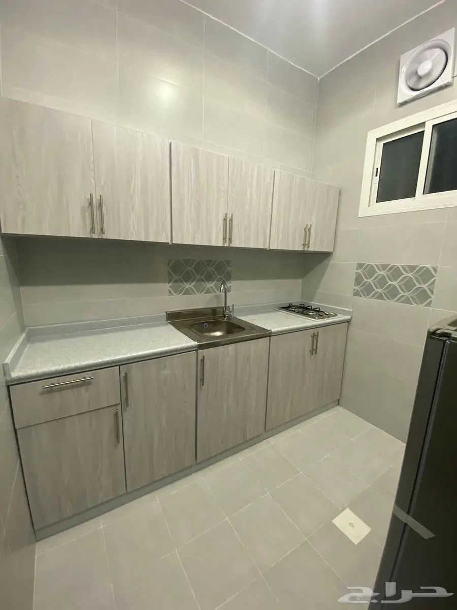 للبيع عماره تجاريه 8