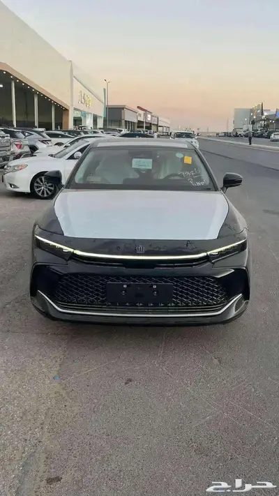 عرض تويتا كراون بريميوم 2025 4