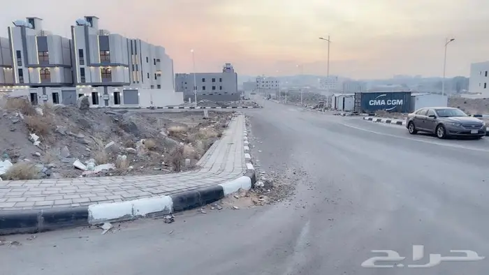 للبيع أرض سكنية في خميس مشيط بحي الظرفة 5