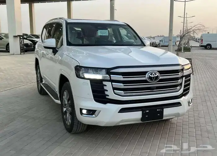 تويوتا لاندكروزر GXR4 بنزين 2025 - اصفار 2
