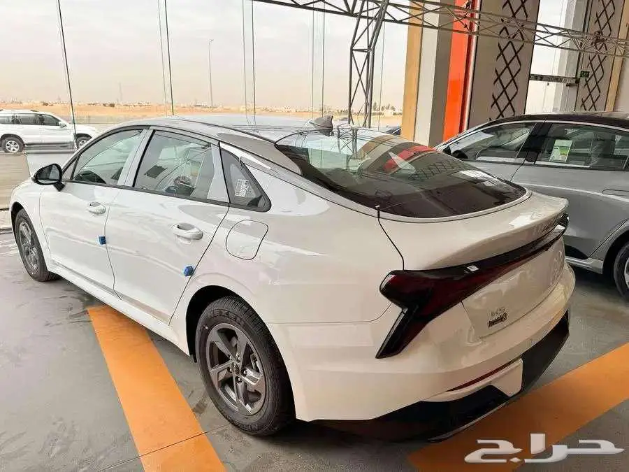 مفتاح شاشة K5 - 2.5L GL Fleet 2025 1
