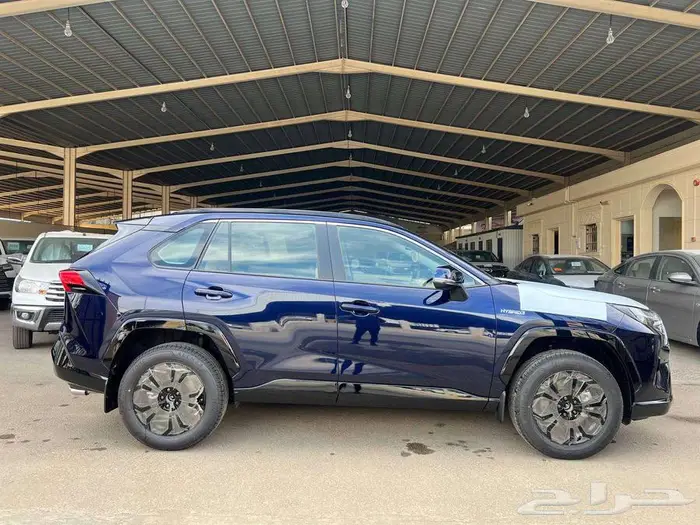 راف فور XLE هايبرد 2024 متاح اقساط و كاش 2