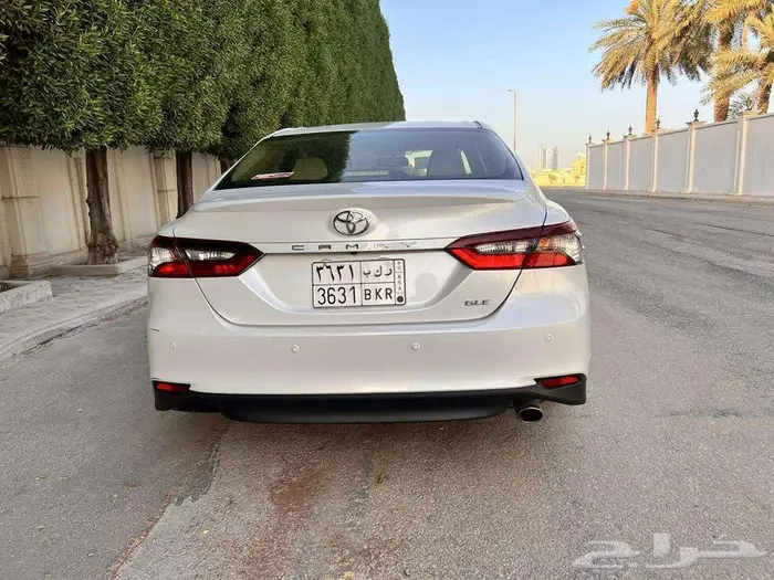 تويوتا كامري 2024 GLE بنزين 8