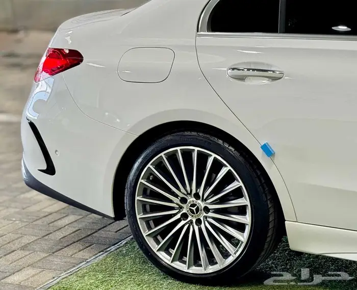 مرسيدس C300 AMG - 4MATIC موديل 2023 كاش او تمويل 30