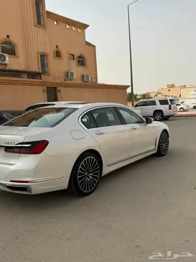بي ام دبليو 740 2020 3