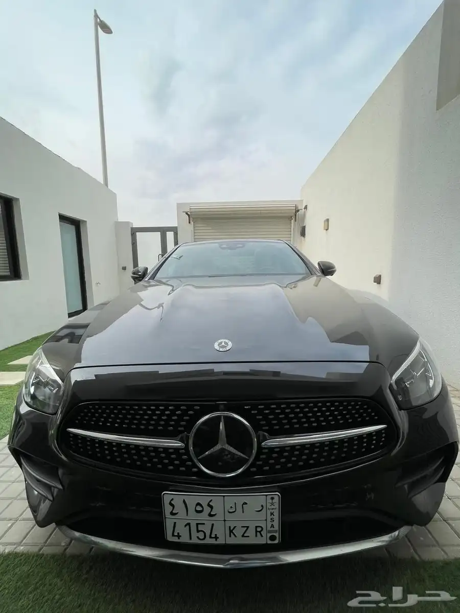 مرسيدس E350 موديل 2021 اسود 0