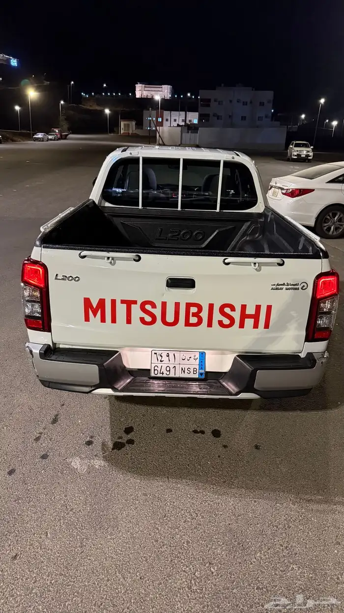 مستوبشي 2022 (L200) ديزل 3