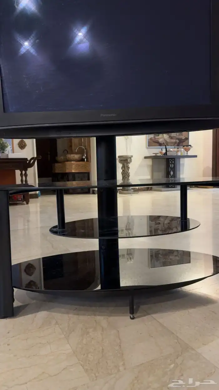 شاشه يجي معه طاوله 2