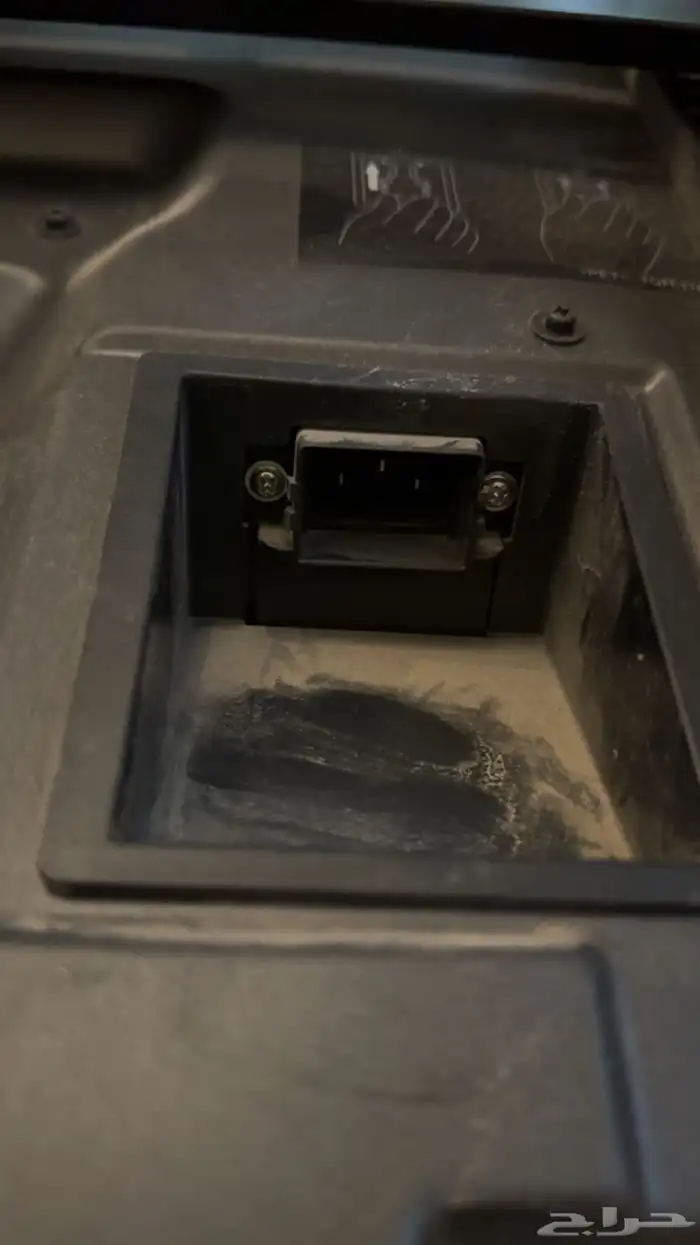 شاشه يجي معه طاوله 4