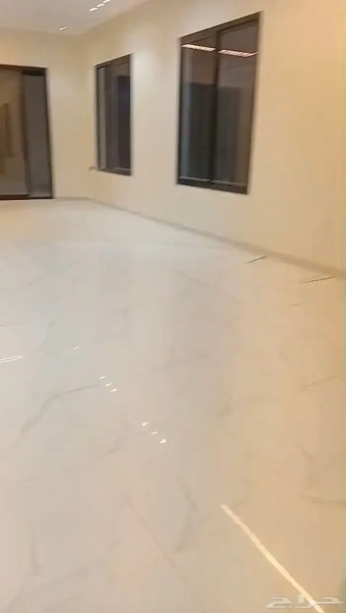 للبيع فله معها شقتين 7