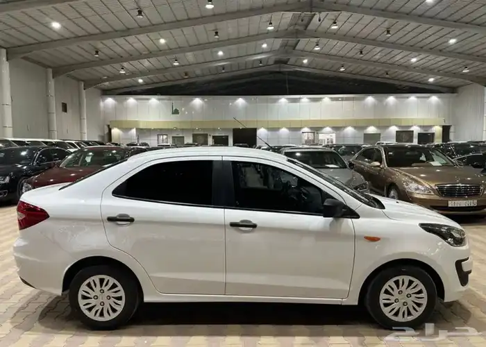 فورد فيجو موديل 2020 ستاندر نضيف 4