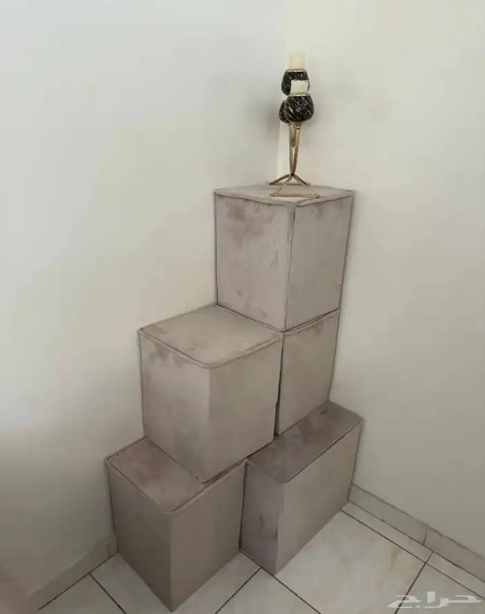 اثاث غرفة كاملة مع كنبها 8