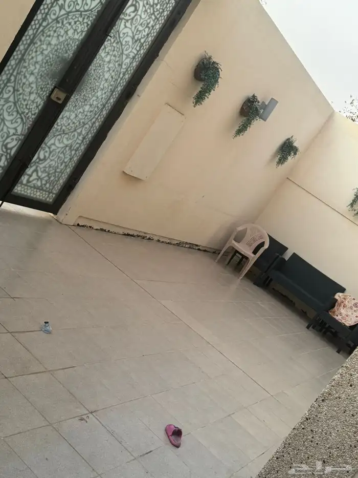 فيلا للبيع 394م مجدده بالكامل صك حر جاهزه للسكن حي الفيحاء 1