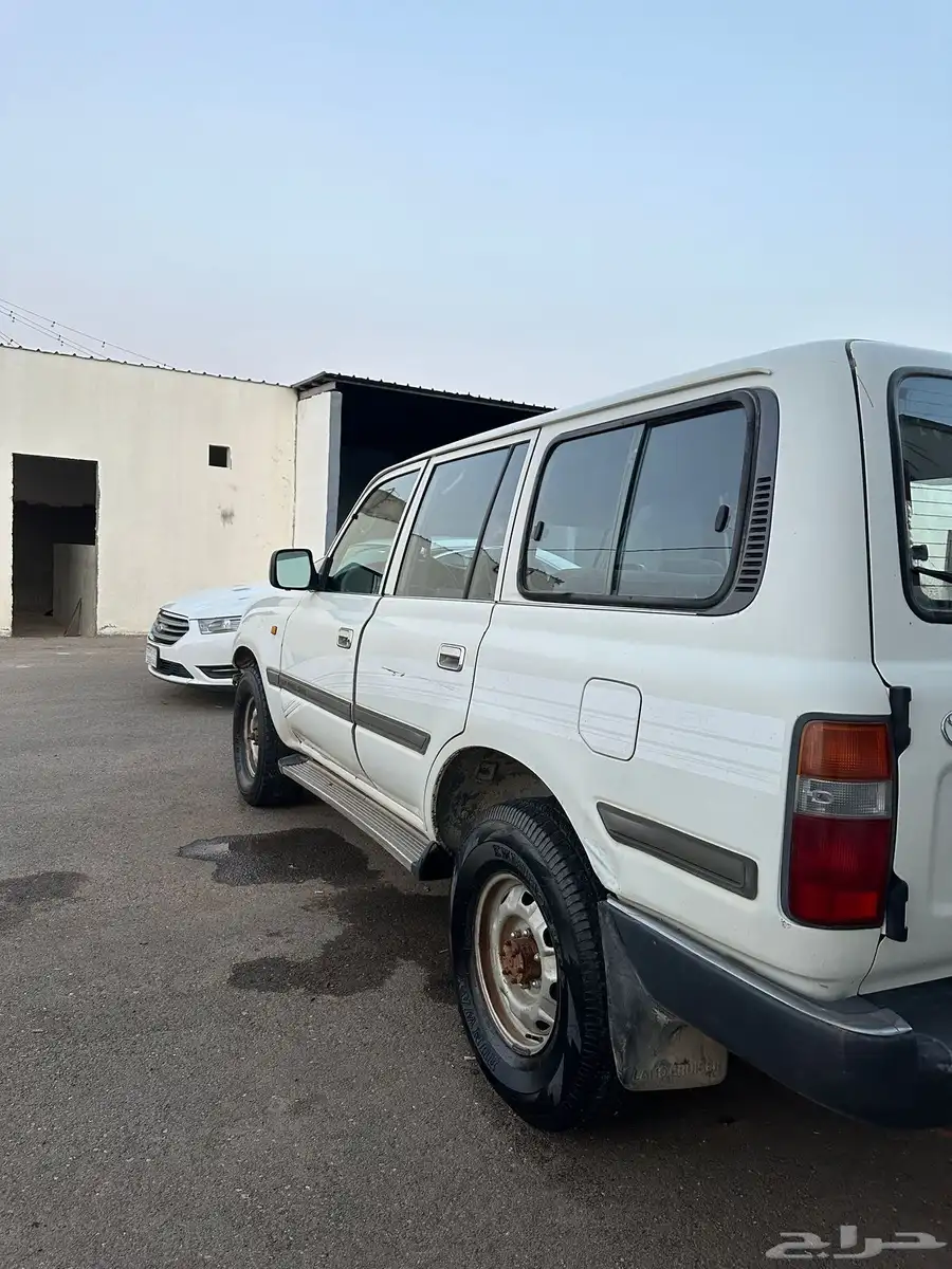 تويوتا لاندكروزر GX 2
