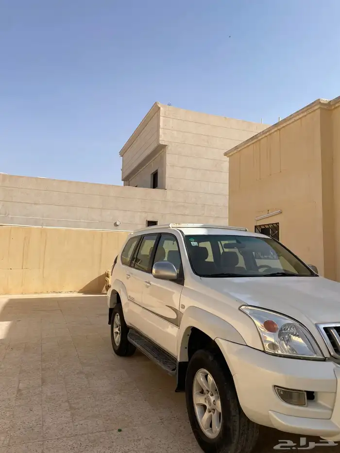 جيب برادو اربع سلندر مديل2006 1