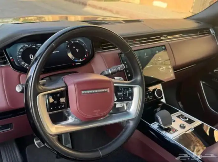 رنج روفر فوج اوتوبيوغرافي V8 2023 ناغي تحت الضمان والصيانه 10