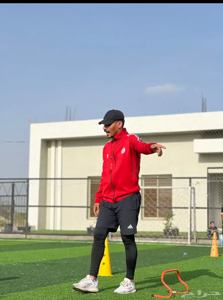 مدرب كرة قدم 2