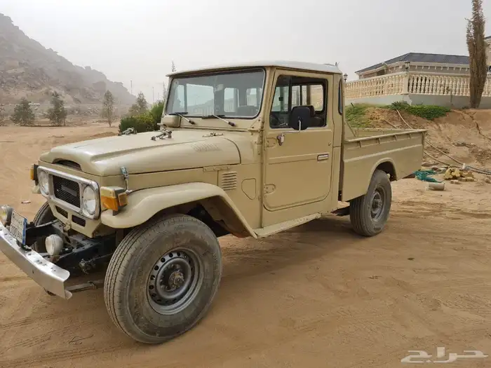 جيب شاص 1983 نظيف للبيع 0