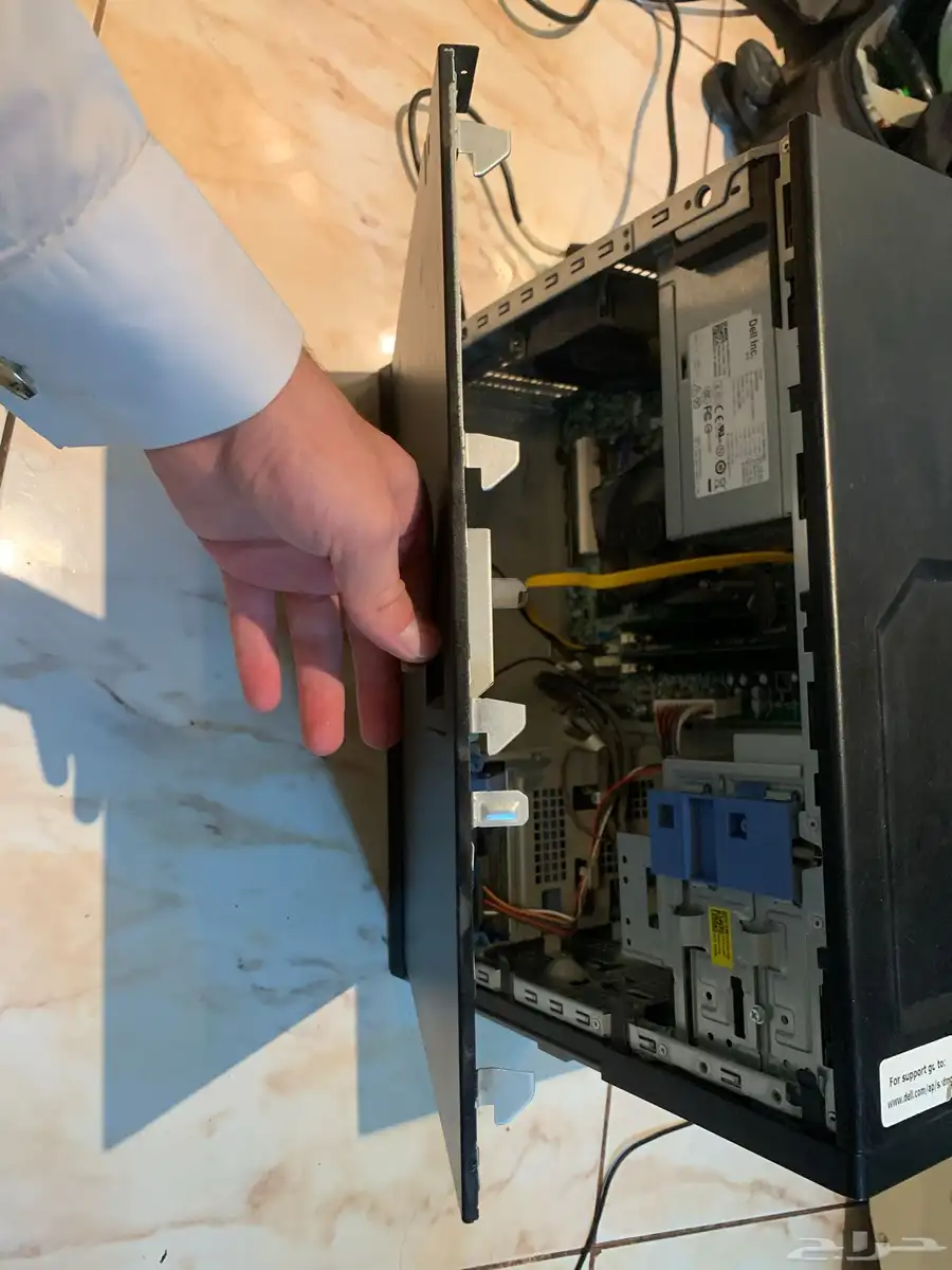 كمبيوتر ديل الموديل dell optiplex 9010 (مع الشاشة و الكيبود) 9