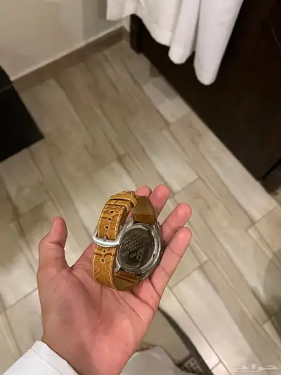 ساعات للبيع 1