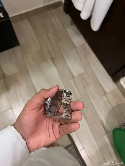 ساعات للبيع 4