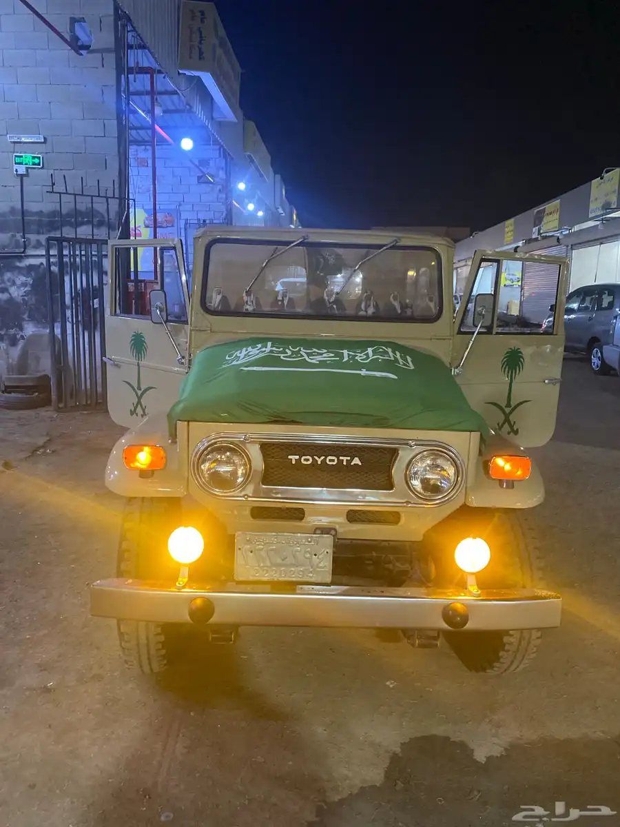 سياره جيب شراع كلاسيك ايجار 1