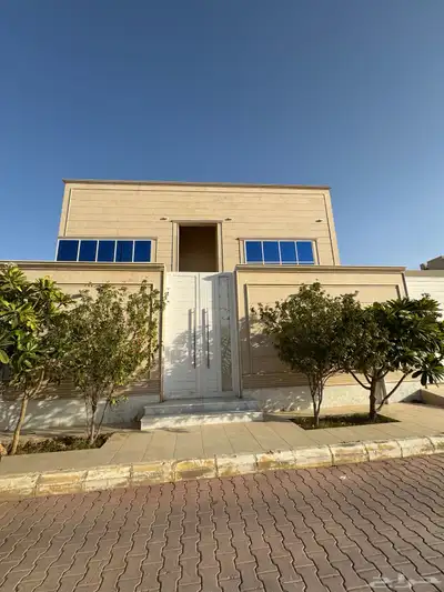 للبيع فيلا في حي الخزامى بناء شخصي 0