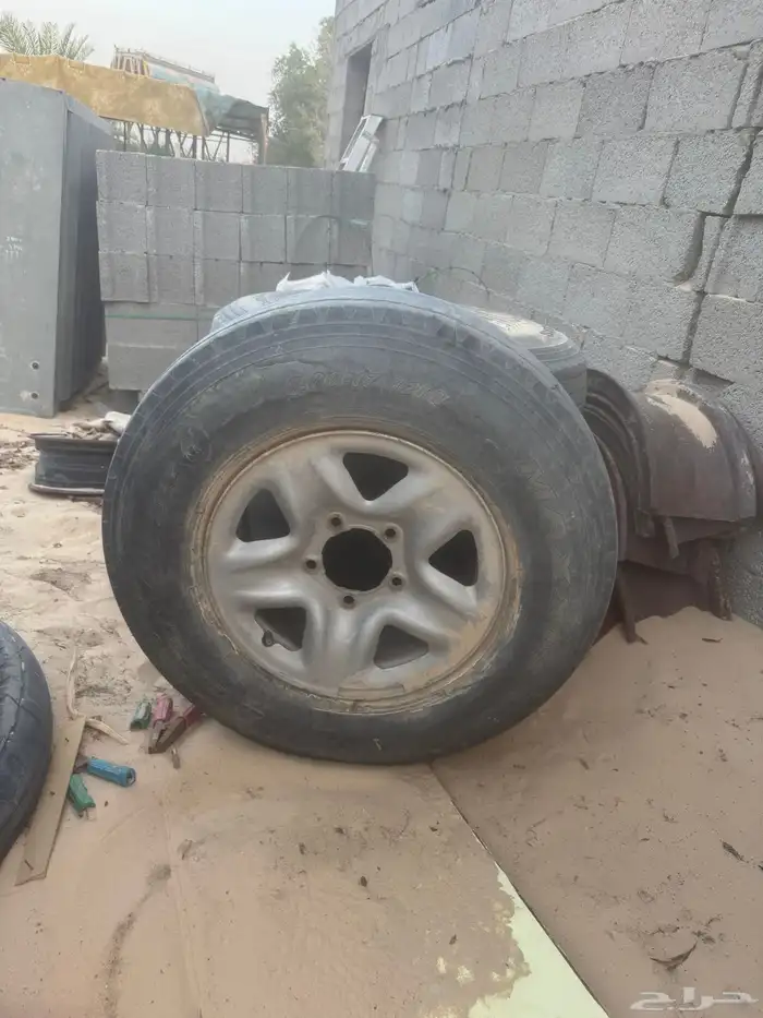 اربع جنوط لاندكروزر 0