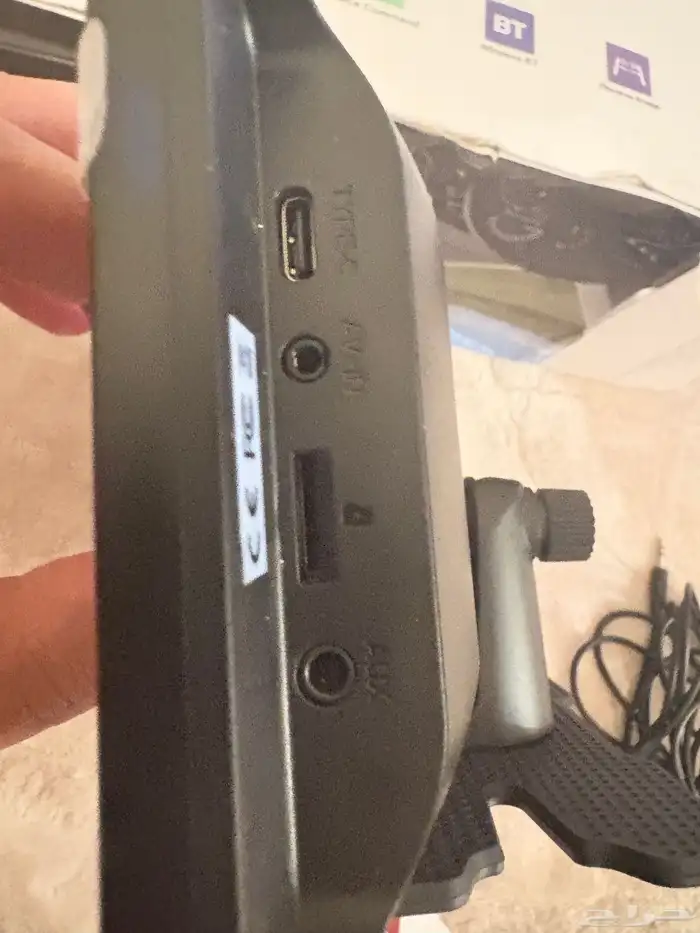 شاشة سيارة تركب على جميع السيارات 2