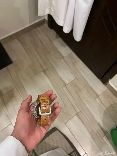 ساعات للبيع 2