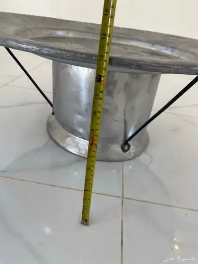 لبيع صينيه قديمه ام حلقين مجدده بويه عرض 83 وارتفاع 34 2