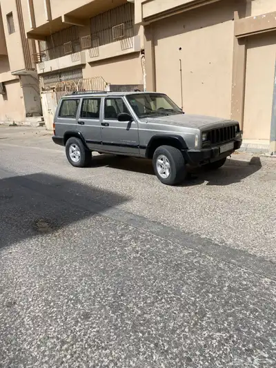 جيب شروكي 2000 6