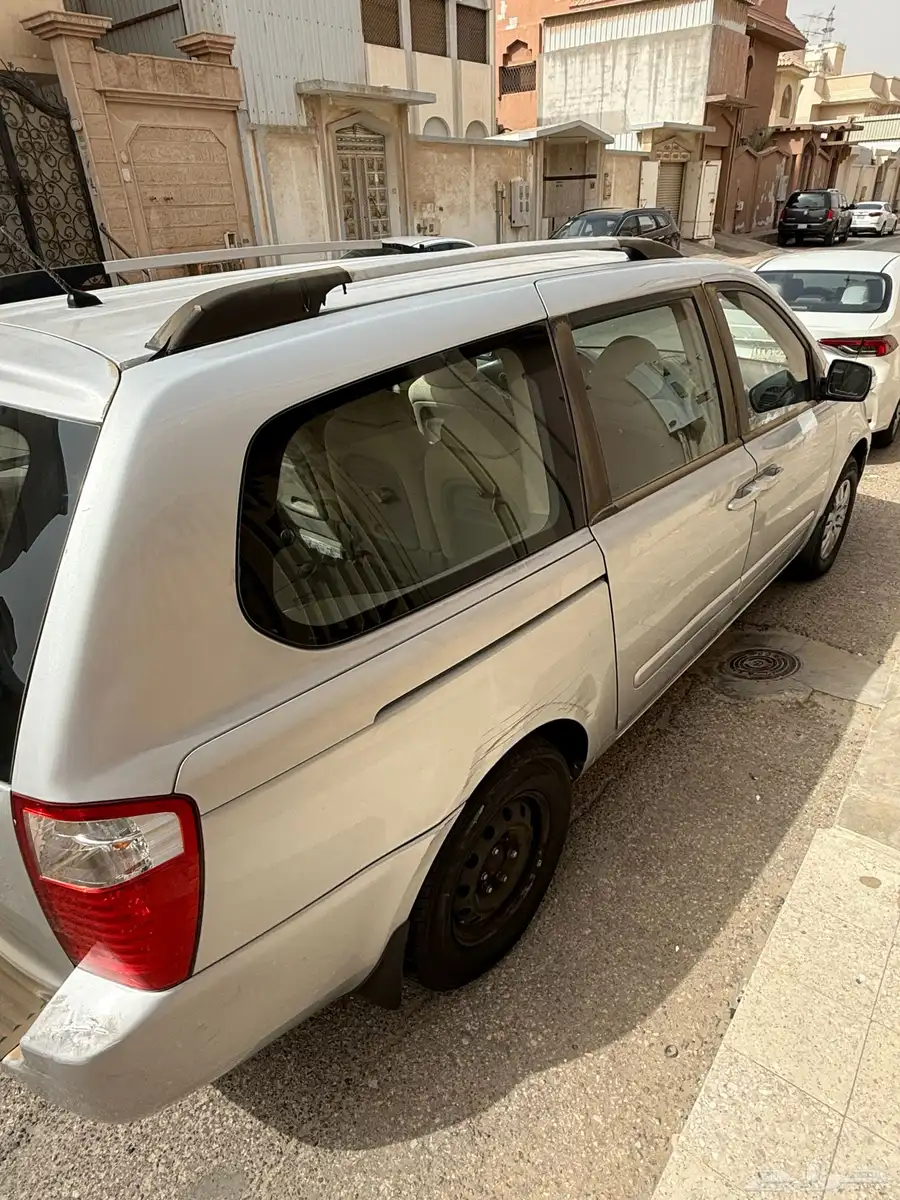 كيا كرنفال 2015 2
