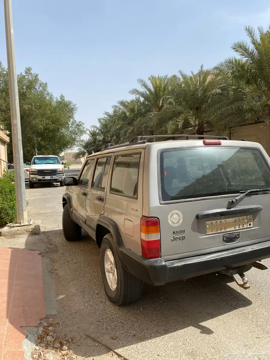 جيب شروكي 2000 4