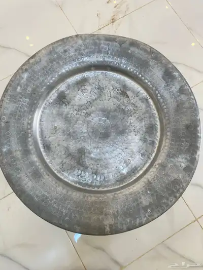 لبيع صينيه قديمه ام حلقين مجدده بويه عرض 83 وارتفاع 34 0