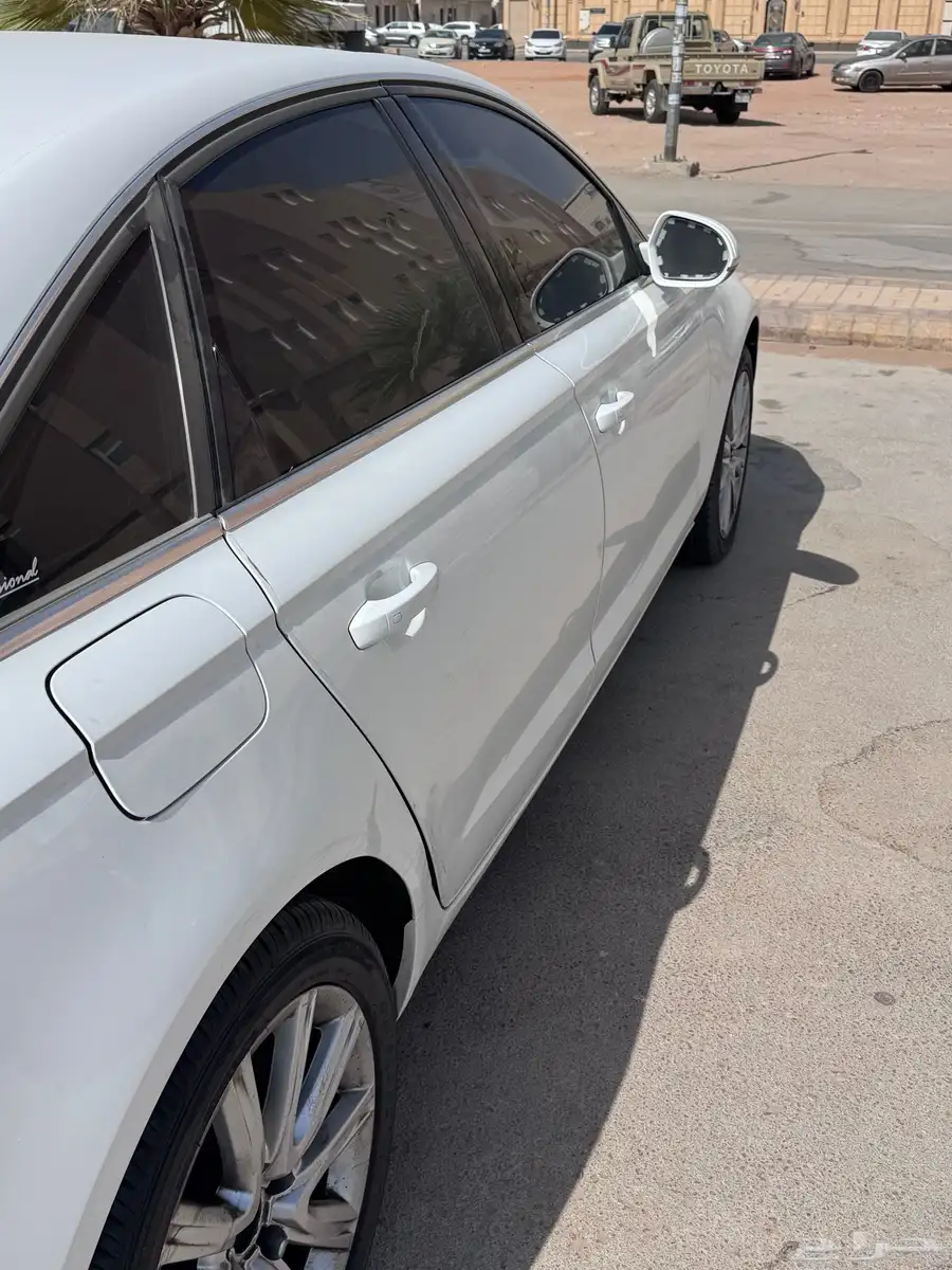 للبيع أودي A6 V6 2012 0